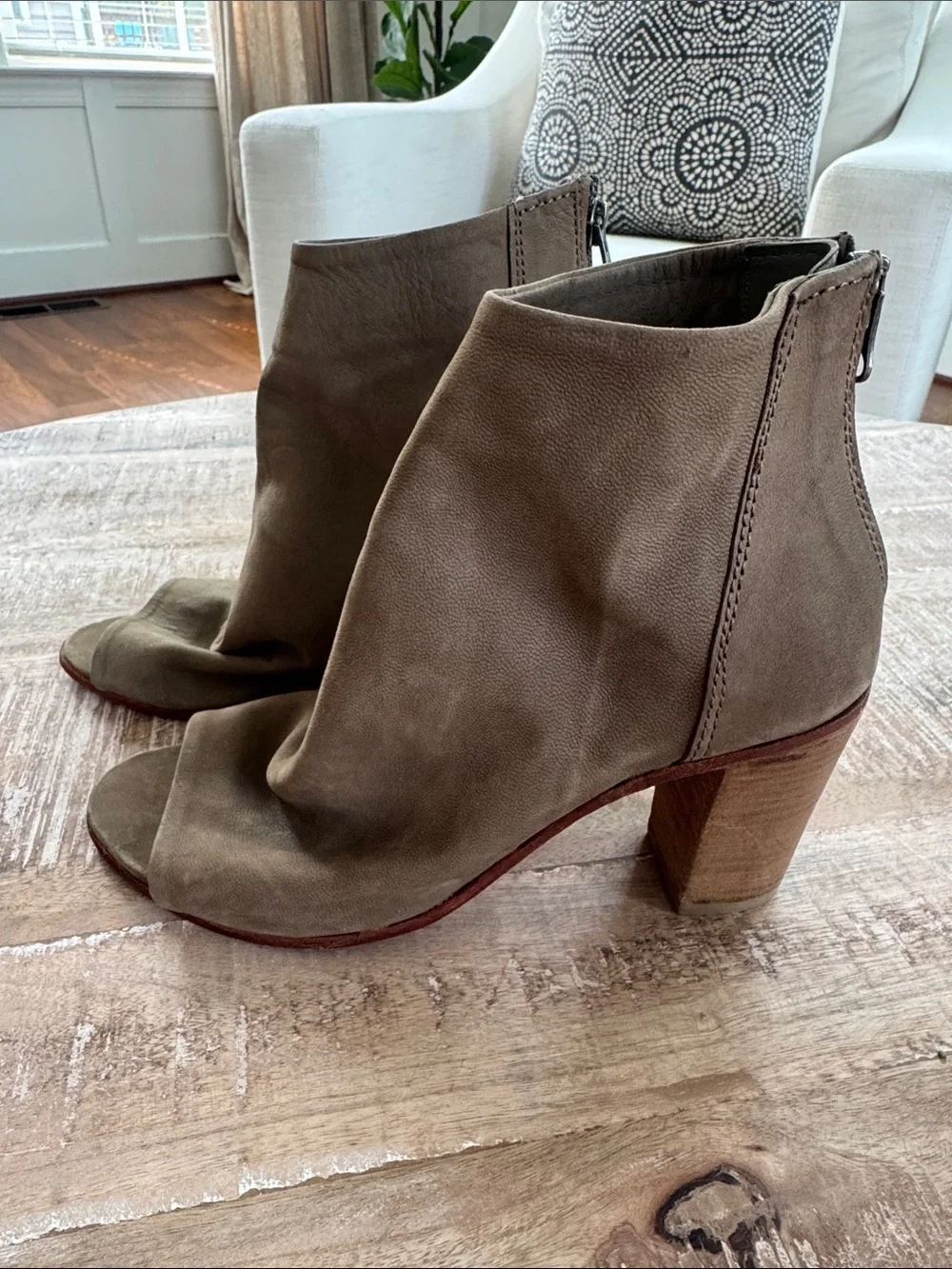Free People preruched open